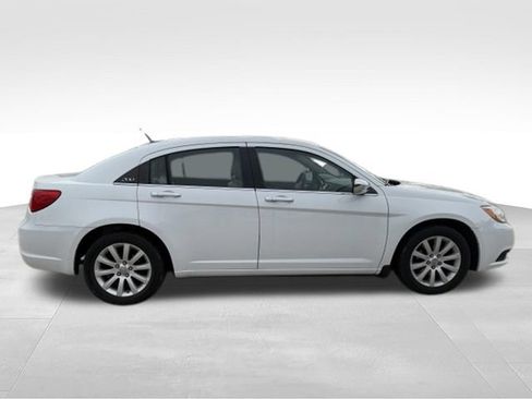 Used 2014 Chrysler 200 Limited w/ Sun/Sound Group FWD image 8