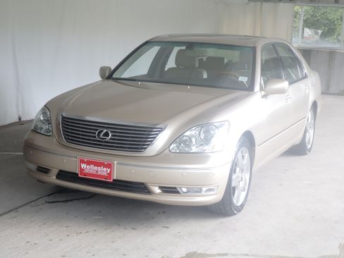 Used 2005 Lexus LS 430 RWD image 24