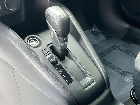 New 2025 Nissan Kicks Play S image 16