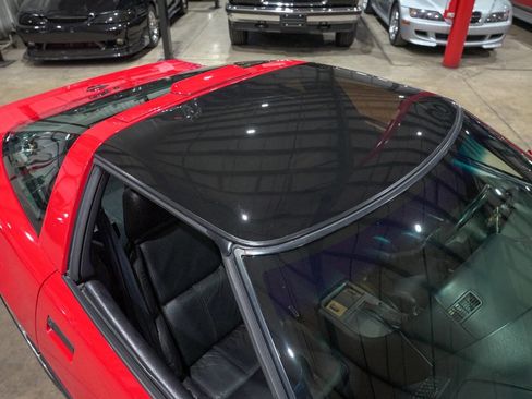 Used 1990 Chevrolet Corvette Coupe image 19