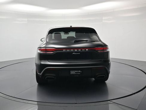Certified 2026 Porsche Macan AWD/4WD image 32