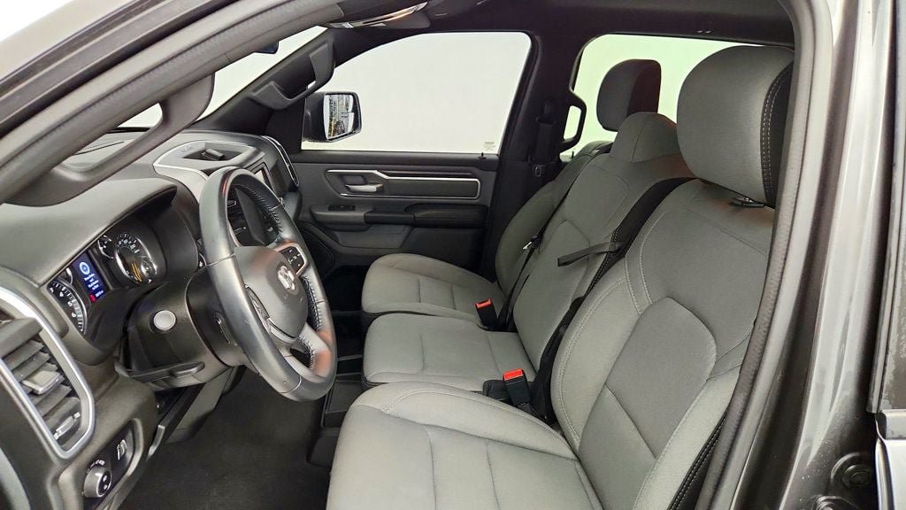 Used 2022 RAM 1500 Big Horn AWD/4WD image 18