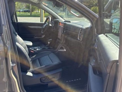 Used 2025 Ford Ranger Lariat w/ Advanced Towing Package AWD/4WD image 19