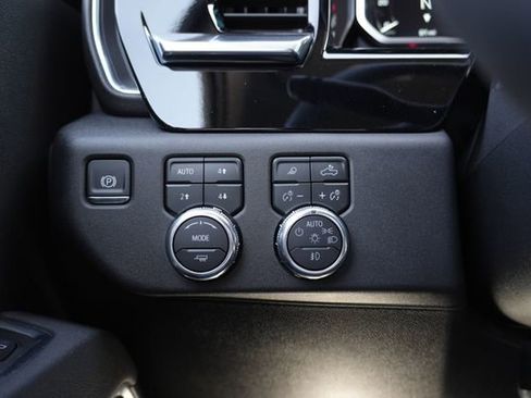 New 2026 GMC Sierra 2500 SLT AWD/4WD image 19