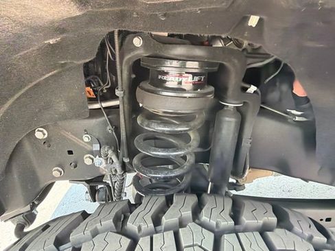 Used 2025 Ford F350 Lariat w/ Black Appearance Package AWD/4WD image 11