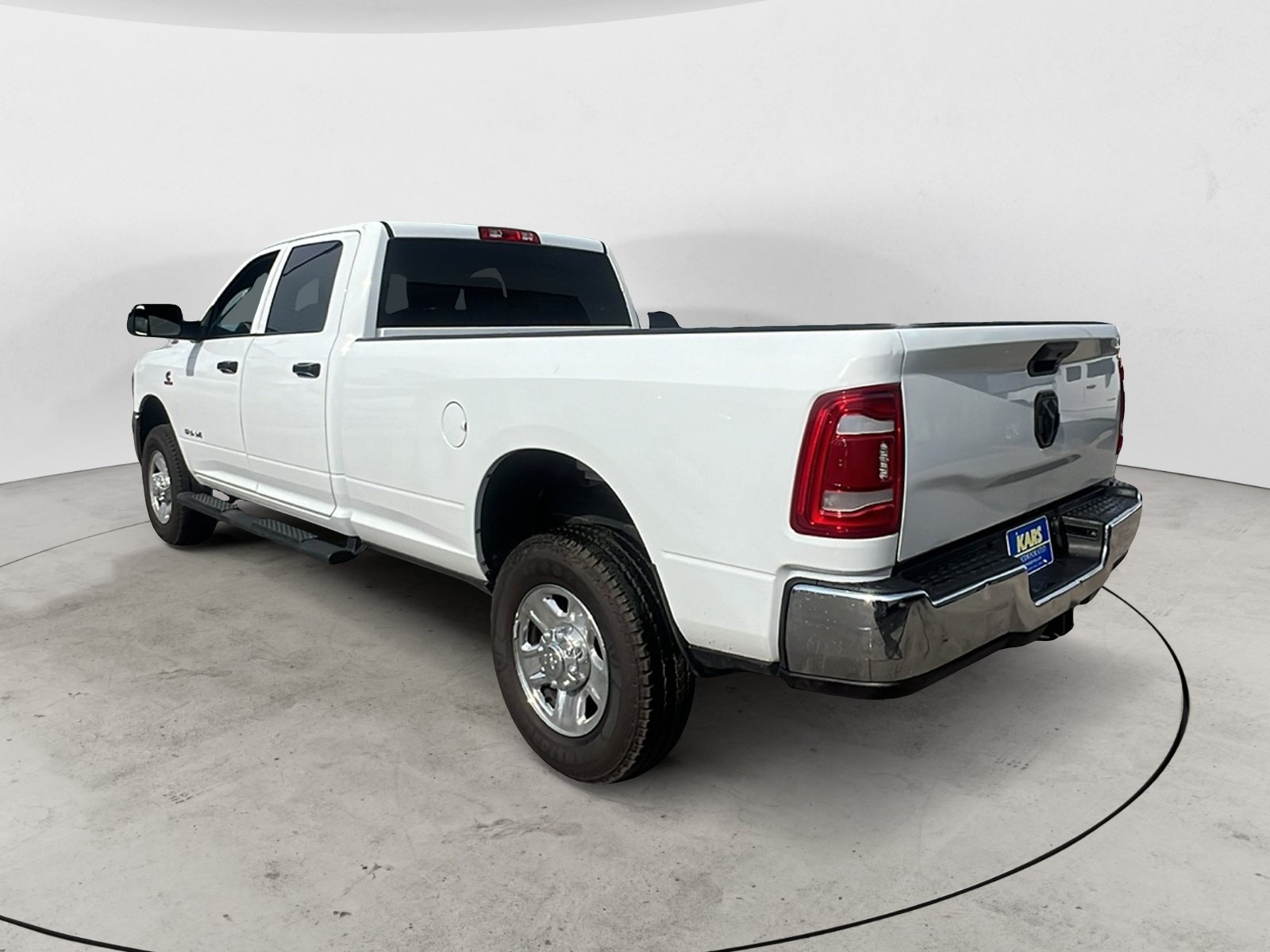 Used 2022 RAM 2500 Tradesman w/ Chrome Appearance Group AWD/4WD image 4