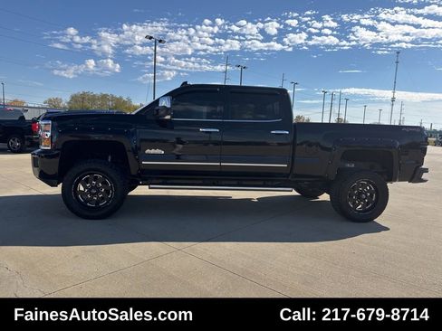 Used 2017 Chevrolet Silverado 2500 High Country w/ Duramax Plus Package image 8