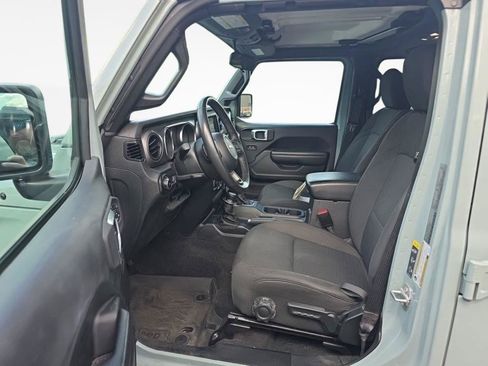Used 2023 Jeep Wrangler Unlimited Sport AWD/4WD image 3
