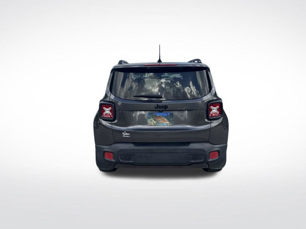 Used 2017 Jeep Renegade Altitude FWD image 7