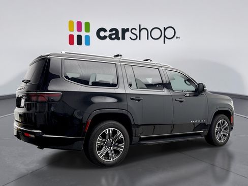 Used 2023 Jeep Wagoneer 4WD w/ Premium Group I image 5