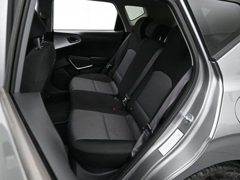 Used 2023 Kia Soul LX w/ LX Technology Package image 25