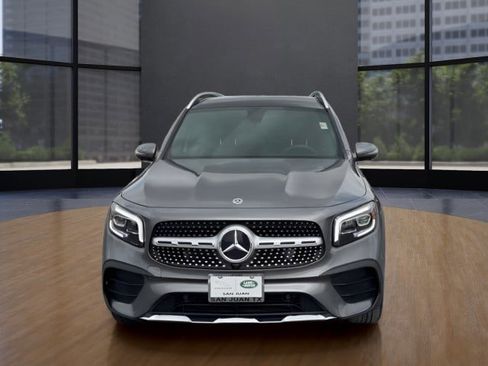 Used 2023 Mercedes-Benz GLB 250 image 2