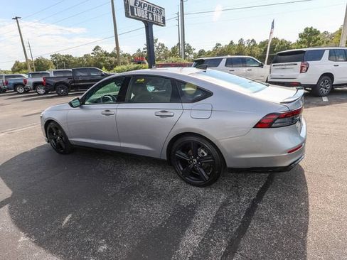 Used 2023 Honda Accord Sport image 6