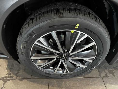 New 2026 INFINITI QX60 Luxe image 6