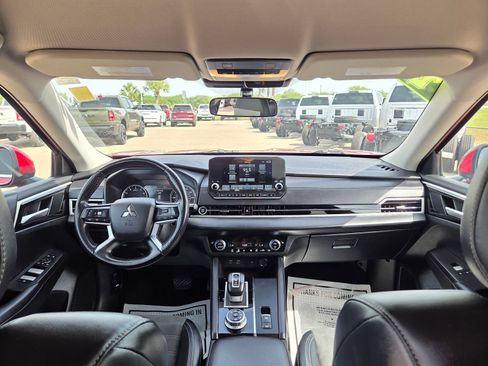 Used 2024 Mitsubishi Outlander SE Black Edition AWD/4WD image 20