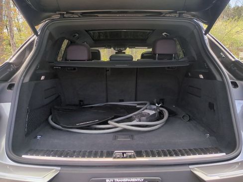 Used 2024 Porsche Cayenne AWD/4WD image 27