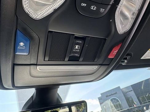 Used 2022 RAM 1500 Big Horn AWD/4WD image 21