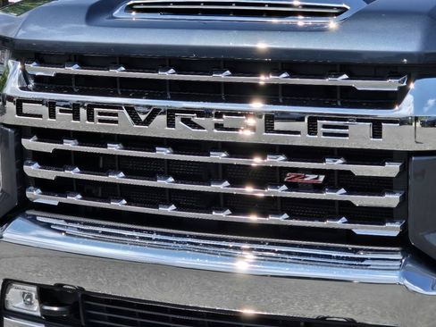 Used 2020 Chevrolet Silverado 3500 LTZ AWD/4WD image 40