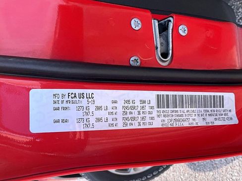 Certified 2019 Jeep Cherokee Trailhawk w/ Comfort/Convenience Group image 25