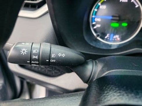 Used 2019 Toyota RAV4 XLE w/ Convenience Package image 24