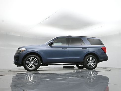 Used 2023 Ford Expedition XLT image 62