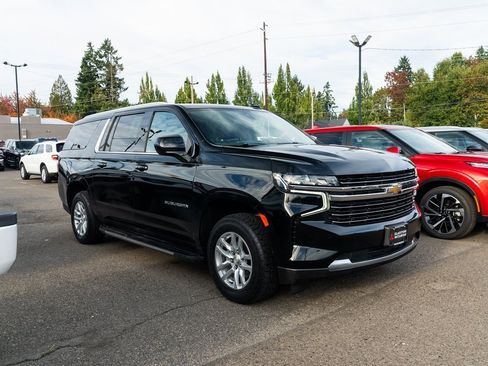 Used 2021 Chevrolet Suburban LT image 26