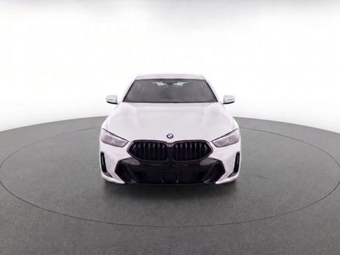 Used 2026 BMW X6 xDrive40i w/ Executive Package AWD/4WD image 5