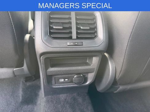 Used 2023 Volkswagen Tiguan SE FWD image 14