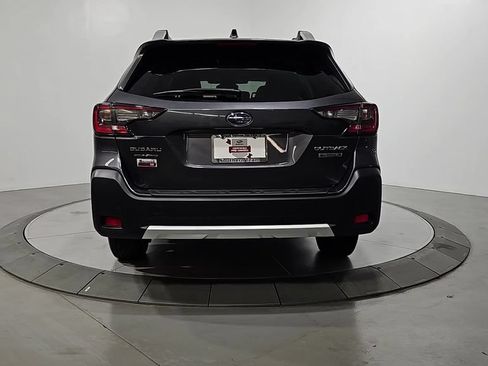 Certified 2025 Subaru Outback Touring AWD/4WD image 5