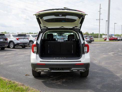 New 2026 Ford Explorer Active w/ Active Comfort Package AWD/4WD image 7