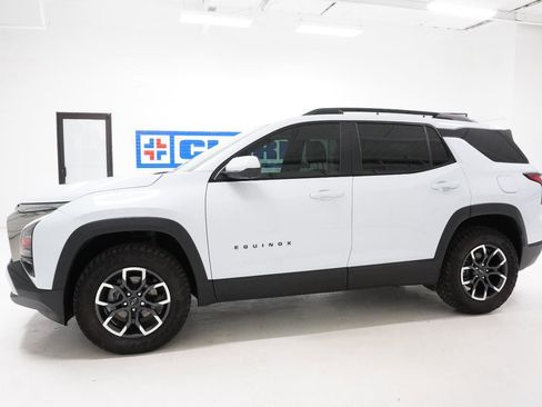 New 2026 Chevrolet Equinox ACTIV w/ Convenience Package III image 11