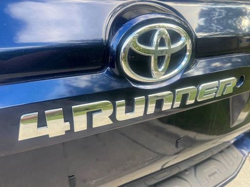 Used 2019 Toyota 4Runner SR5 Premium image 33