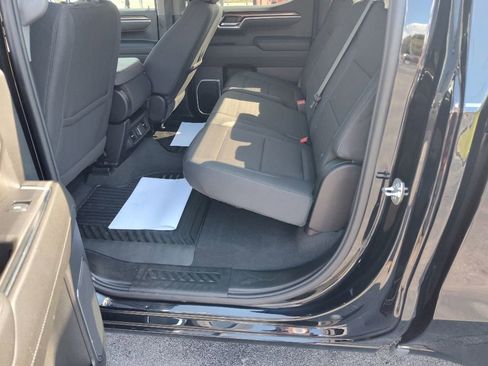 Used 2025 Chevrolet Silverado 1500 LT image 10