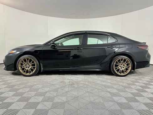 Used 2024 Toyota Camry SE AWD/4WD image 17
