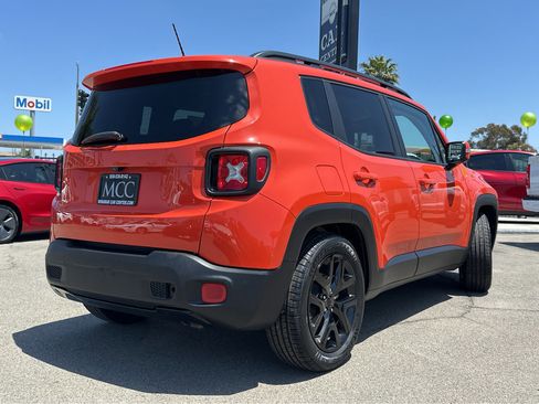Used 2017 Jeep Renegade Altitude image 13