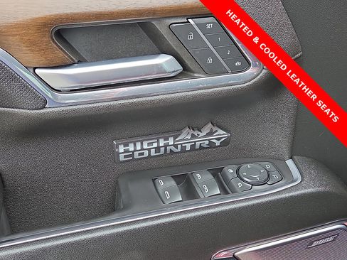 Used 2024 Chevrolet Silverado 1500 High Country w/ Technology Package AWD/4WD image 13