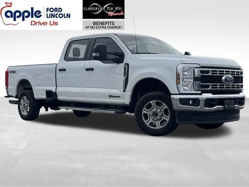 Certified 2025 Ford F250 XLT image 1