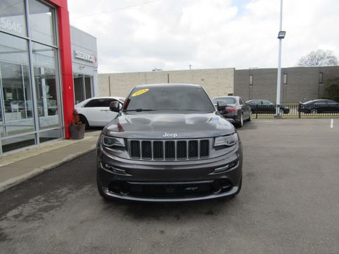 Used 2014 Jeep Grand Cherokee SRT image 3