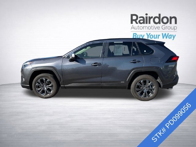 Used 2023 Toyota RAV4 XLE Premium AWD/4WD image 4