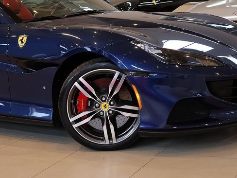 Certified 2022 Ferrari Portofino M M image 9