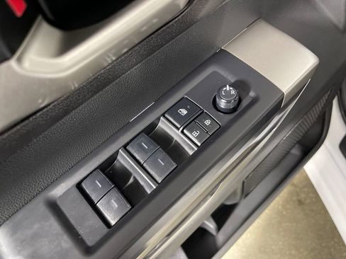 Used 2025 Toyota Tundra SR5 w/ TRD Performance Package (TMS) AWD/4WD image 16