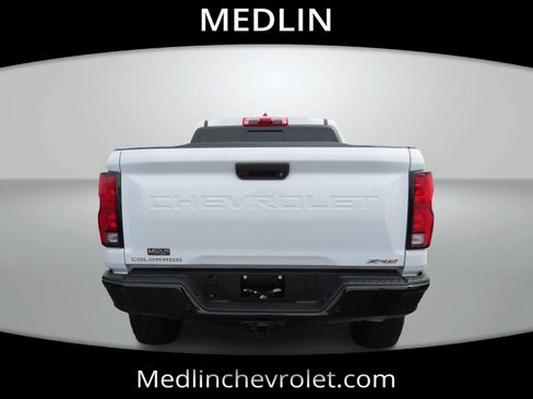 Used 2025 Chevrolet Colorado ZR2 w/ Off-Road Front Bumper Package image 7
