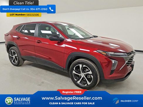Used 2025 Chevrolet Trax RS w/ Driver Confidence Package FWD image 5