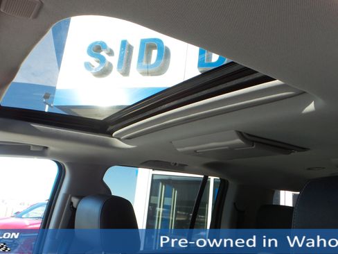 Used 2019 Chevrolet Suburban Premier image 10