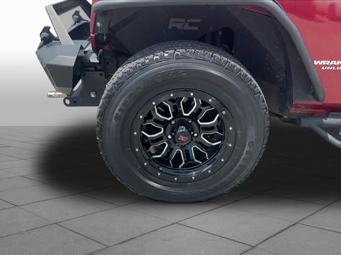 Used 2012 Jeep Wrangler Unlimited Sport AWD/4WD image 10