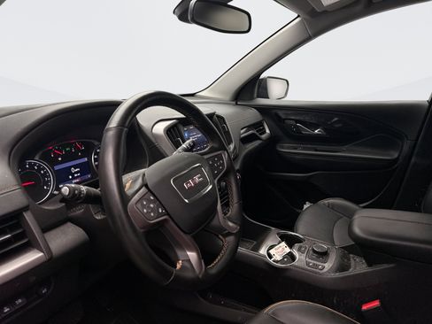 Used 2024 GMC Terrain AT4 w/ Tech Package AWD/4WD image 9