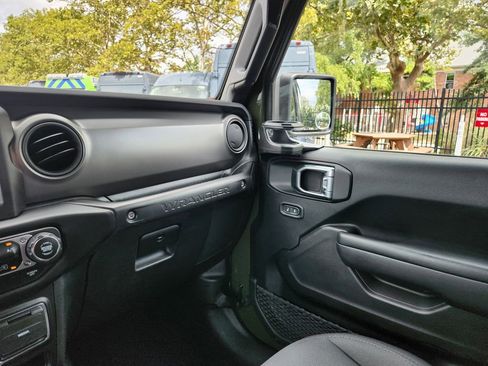 Used 2023 Jeep Wrangler Sport S image 22