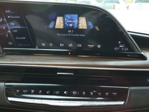 Used 2023 Cadillac Escalade Sport Platinum w/ LPO, ONYX Package AWD/4WD image 41