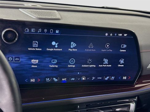 Used 2024 Chevrolet Traverse RS w/ LPO, Floor Liner Package image 9