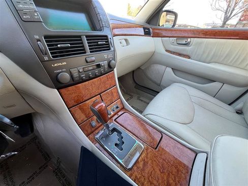 Used 2006 Lexus LS 430 image 14